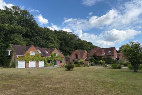 7 bedroom detached house for sale