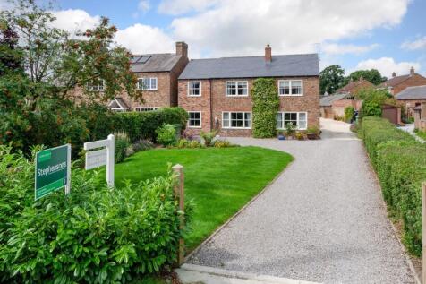 Main Street, Huby 4 bed detached house for sale