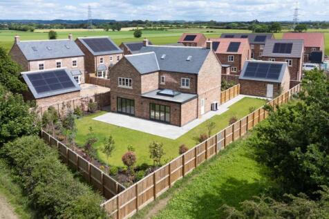 Maple Lane, Huby 5 bed detached house for sale