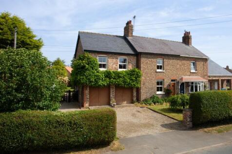 Raskelf, York 4 bed house for sale