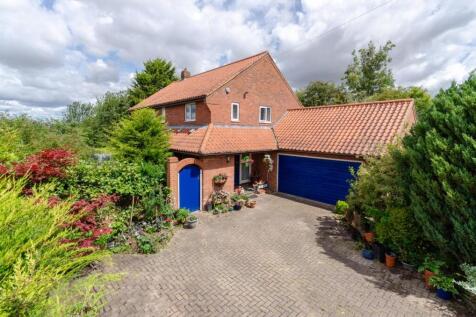 Newton On Ouse, York 4 bed detached house for sale