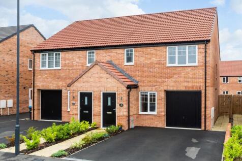 3 bedroom semi-detached house for sale