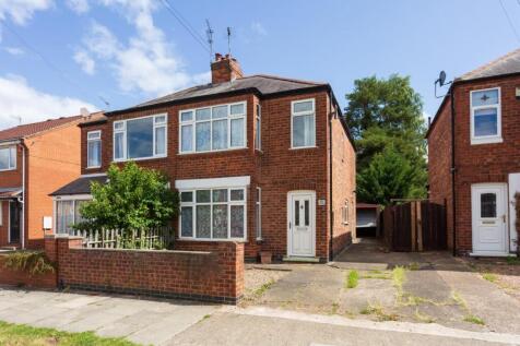 Lilac Avenue, Off Hull Road, York 3 bed semi