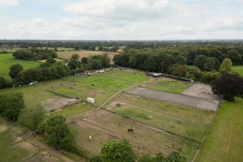 Bolton Lane, Wilberfoss, York 3 bed equestrian property for sale