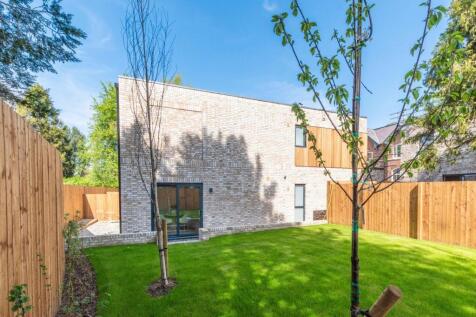 Homestead View, Beverley Court... 2 bed apartment for sale
