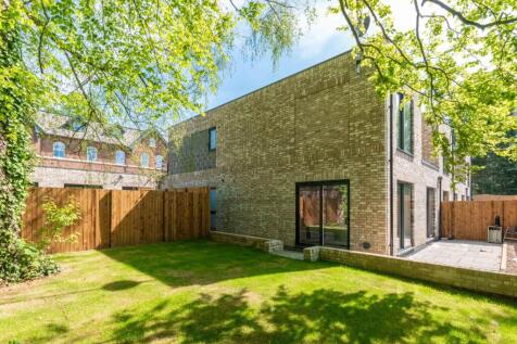 Homestead View, Beverley Court... 2 bed apartment for sale