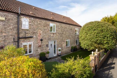 Manor Farm Court, York 4 bed barn conversion for sale