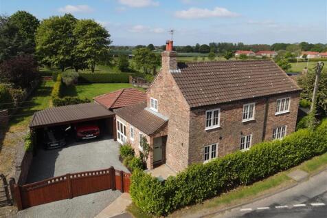 Main Street, Holtby, York 3 bed detached house for sale