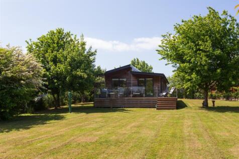 Oakwood Village, Newton on Derwent, York 3 bed park home for sale