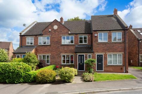 Fylingdale Avenue, York 3 bed townhouse for sale