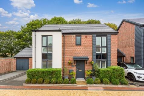 Risedale Drive, Fulford, York 3 bed detached house for sale