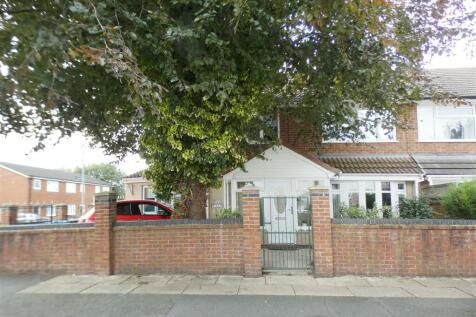 Montgomery Road, Huyton, Liverpool 3 bed semi
