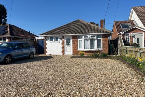 Stanley Road, Holbury, Southampton... 3 bed detached bungalow for sale