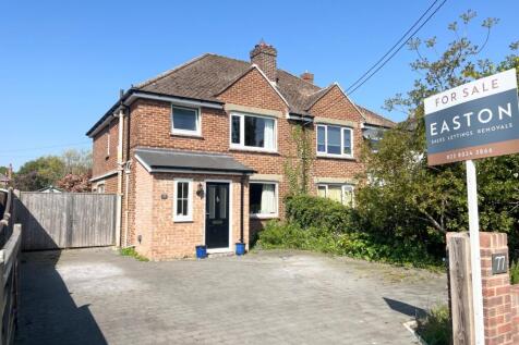 3 bedroom semi-detached house for sale