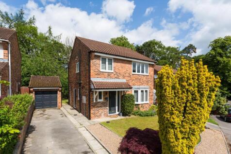 Kingfisher Reach, Boroughbridge 3 bed detached house for sale