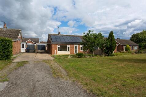 3 bedroom semi-detached bungalow for sale