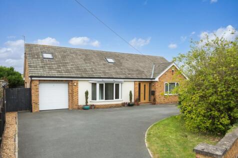 Back Lane, Langthorpe 5 bed detached bungalow for sale