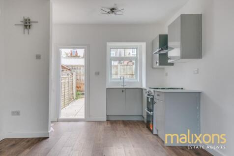 2 bedroom detached house for sale