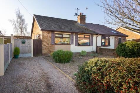 2 bedroom semi-detached bungalow for sale