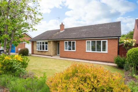 Holray Park, Carlton, Goole 3 bed detached bungalow for sale