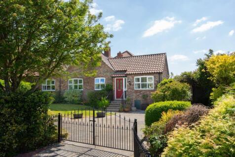 Norseman Close, Riccall 2 bed barn conversion for sale