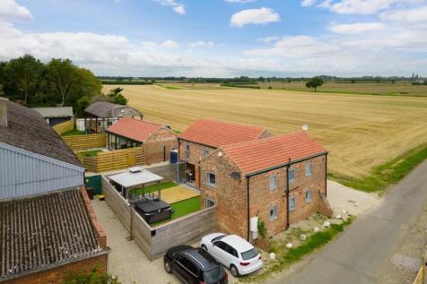 Wistow Lordship, Selby 6 bed barn conversion for sale