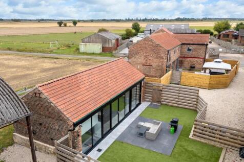 Wistow Lordship, Selby 6 bed barn conversion for sale