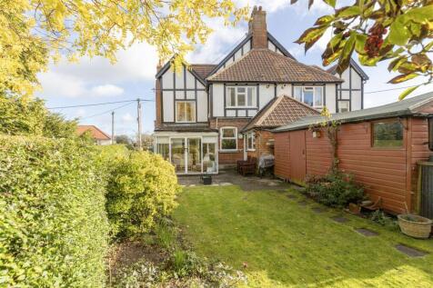 4 bedroom semi-detached house for sale