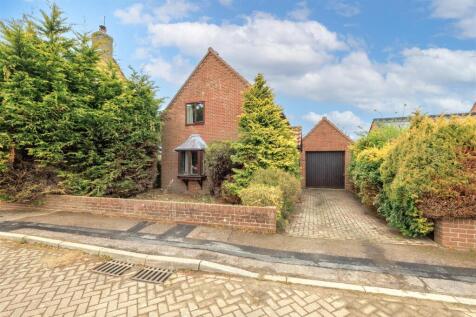 Badgers Holt, Lowestoft NR33 3 bed house for sale
