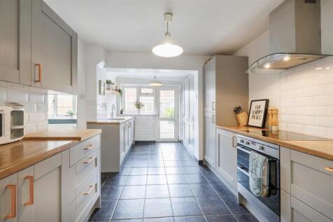 Park Walk, Halesworth IP19 3 bed terraced house for sale