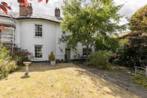 Quay Street, Halesworth IP19 6 bed semi