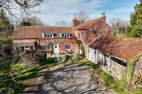 Kenninghall Road, Norwich NR16 5 bed house for sale