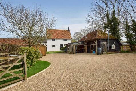 Cranley Road, Eye IP23 3 bed barn conversion for sale