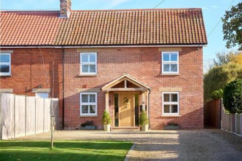 The Street, Diss IP22 4 bed end of terrace house for sale
