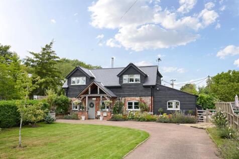West Carr Road, Attleborough NR17 3 bed house for sale