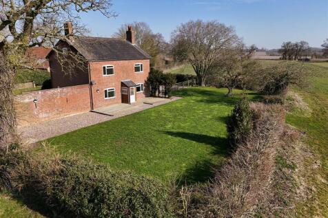 Burntoak Lane, Harleston IP20 5 bed detached house for sale