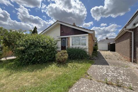 Pound Close, Harleston IP20 3 bed detached bungalow for sale