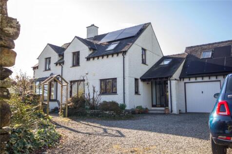 Crosthwaite, Cumbria LA8 4 bed detached house for sale