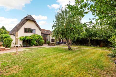 Hartwell Road, Roade, Northampton... 4 bed detached house for sale