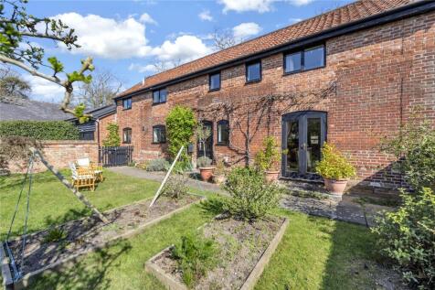 Hopton, Suffolk 3 bed barn conversion for sale