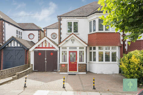 Broomfield Avenue, London, N13 4 bed semi