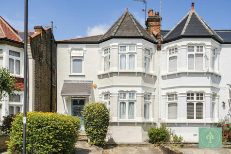 Ulleswater Road, London, N14 3 bed semi