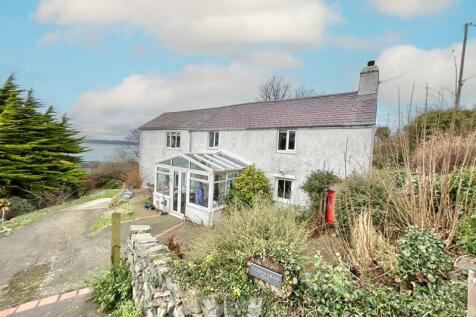 Tyddyn Drain Isaf, Llanfairfechan 4 bed farm house for sale