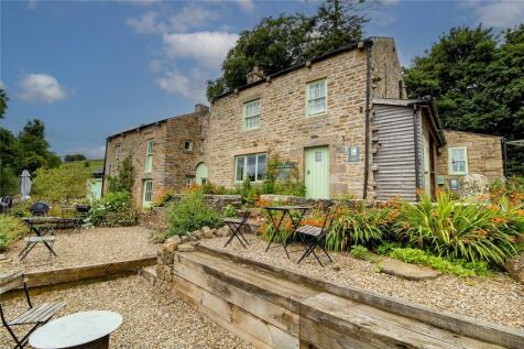 6 bedroom detached house for sale