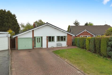 Bird End, West Bromwich B71 3 bed detached bungalow for sale