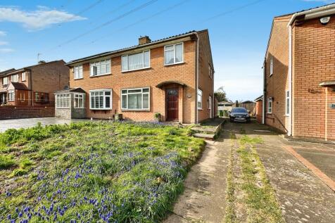 Hampshire Road, West Bromwich B71 3 bed semi