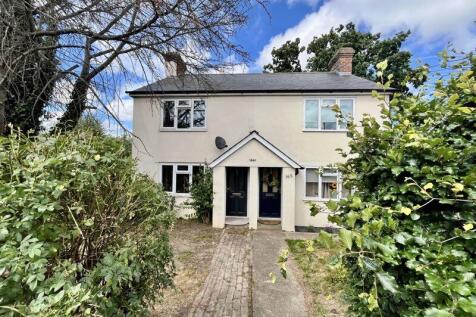 Maidstone Road, Paddock Wood 2 bed semi
