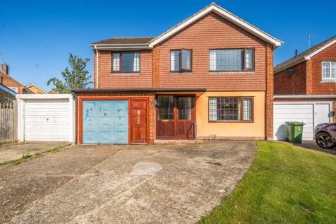 Birch Road, Paddock Wood 4 bed link detached house for sale