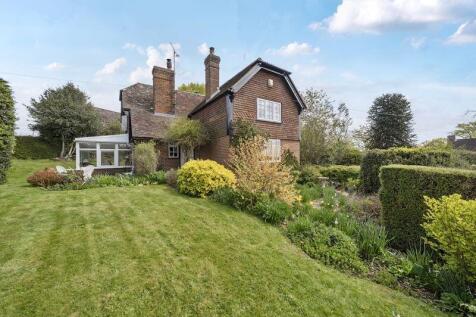 Mill Street, Iden Green 4 bed detached house for sale