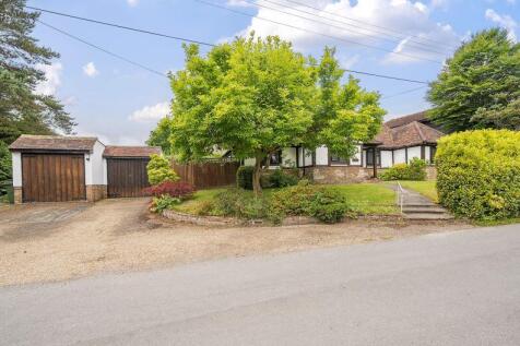 Rogers Rough Road, Kilndown 3 bed detached bungalow for sale